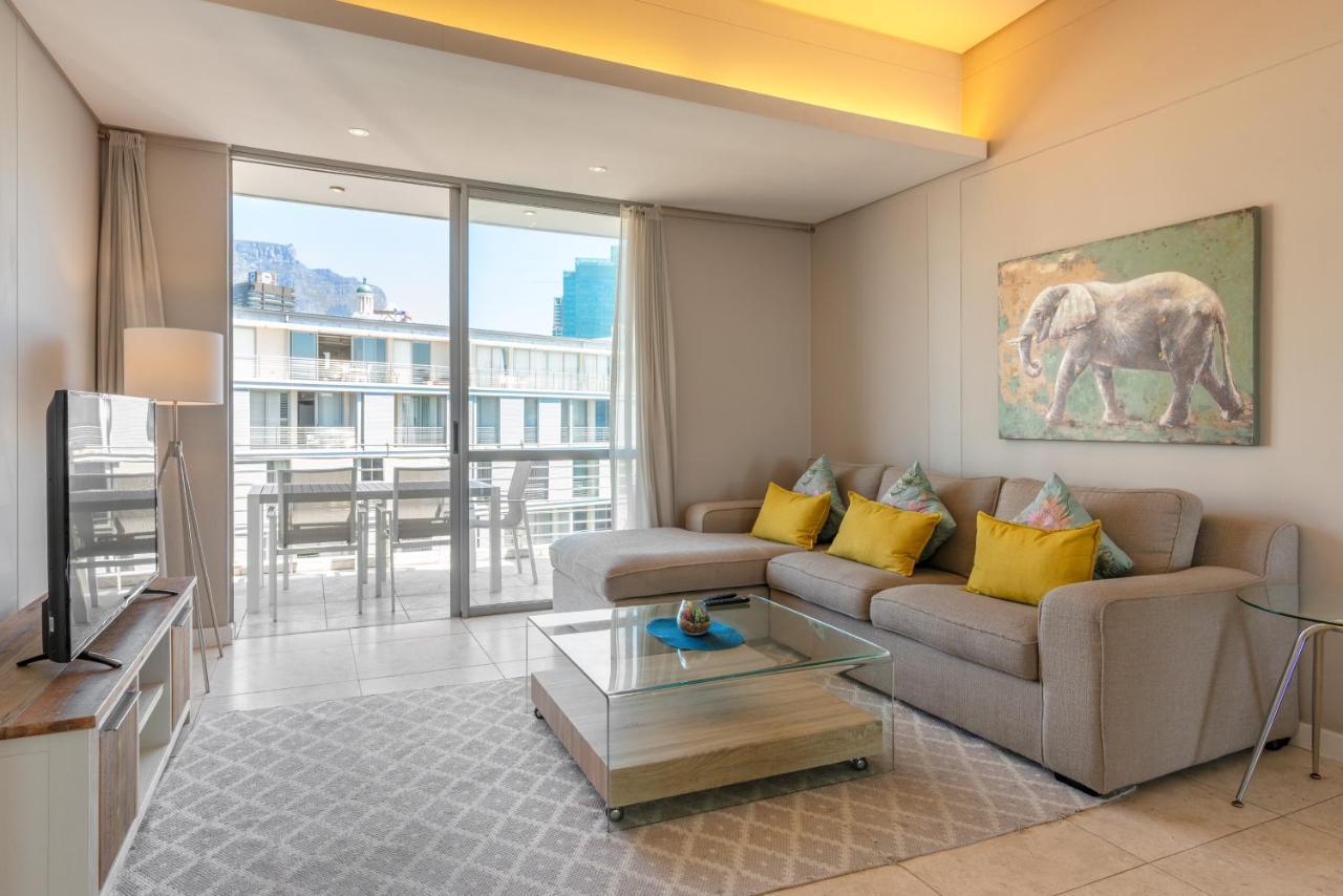 V&A Waterfront Luxury Apartments By Mcstay เคปทาวน์ ภายนอก รูปภาพ