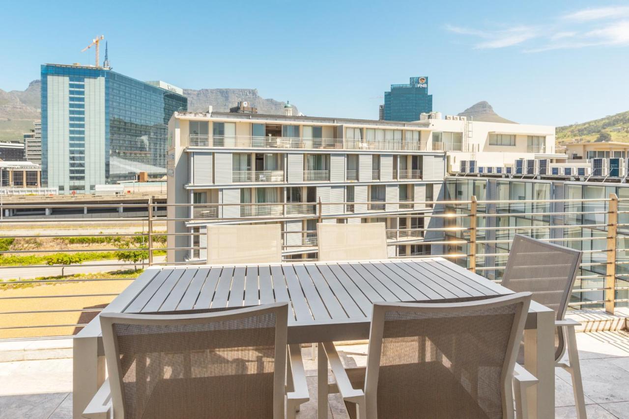 V&A Waterfront Luxury Apartments By Mcstay เคปทาวน์ ภายนอก รูปภาพ